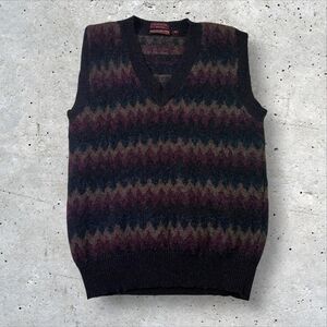 Vtg Chaps Ralph Lauren Shetland Wool Sweater Vest Size Medium Zigzag Pattern Red